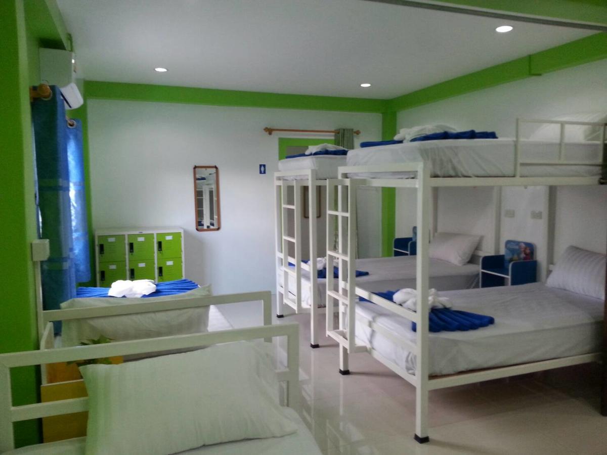 Madinah Hostel Ranong Zewnętrze zdjęcie